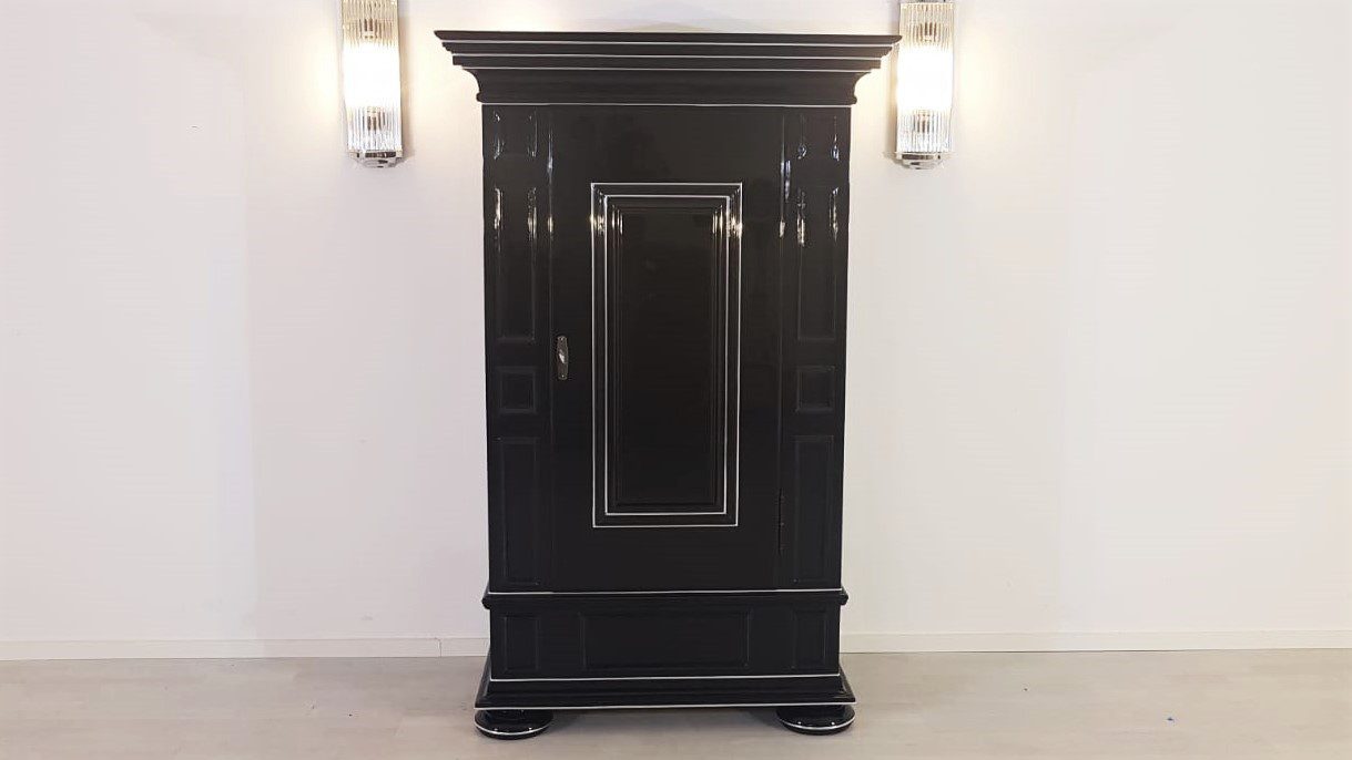 Antike Möbel | Spezialist für Art Déco und Bauhaus Möbel