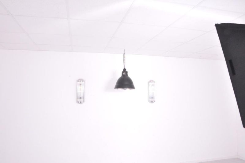 Schwarze Deckenlampe aus Metall - Original Antike Möbel