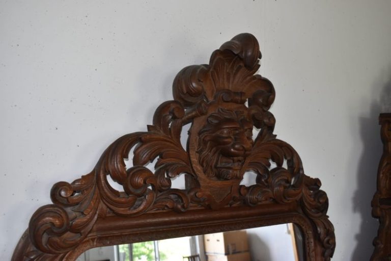 Antikes Möbelset aus Braunem Holz - Original Antike Möbel